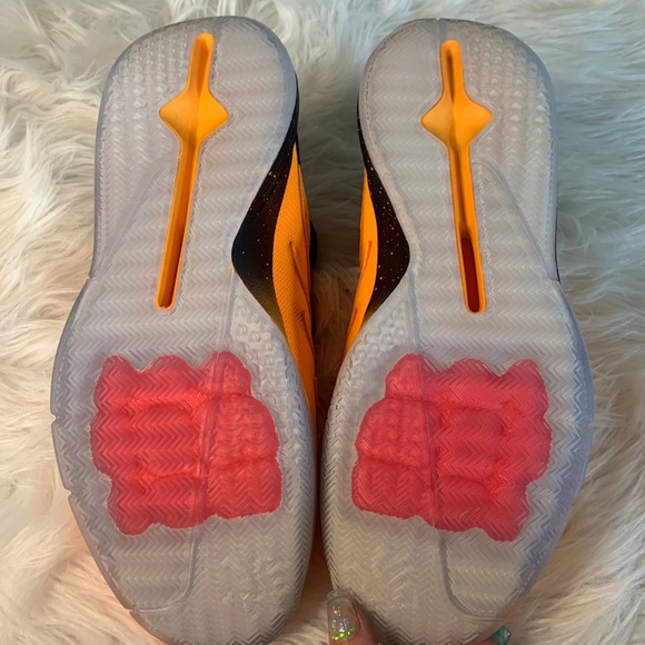 SUPER RARE- Deadstock Jordan CP3 IX Yellow Dragons 7Y - Picture 6 of 8